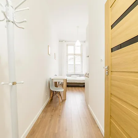 Heart Of By Bookinghost アパート ポズナン