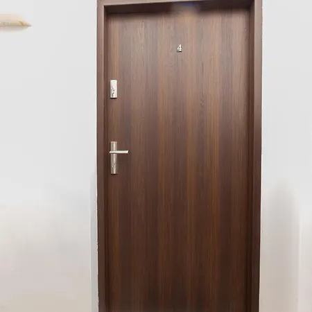 Heart Of By Bookinghost アパート