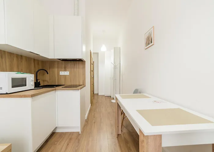 Heart Of By Bookinghost Apartman