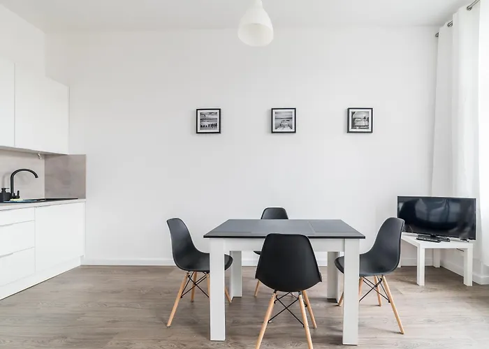 Heart Of By Bookinghost *