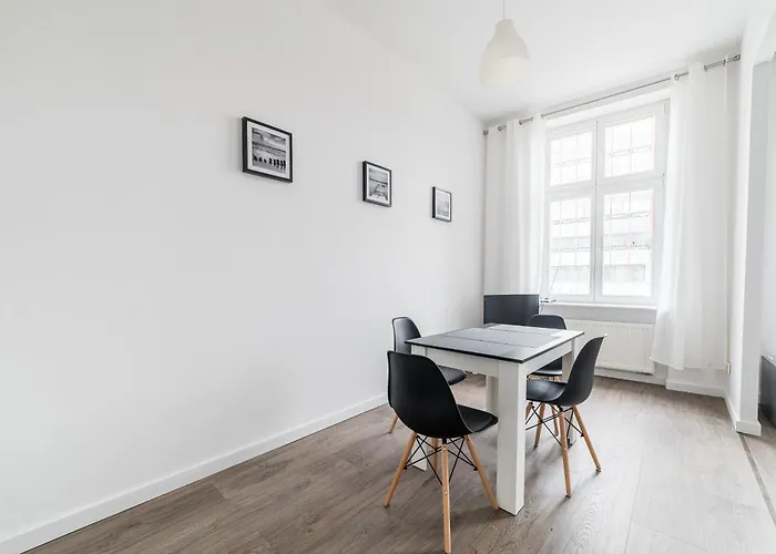 Apartman Heart Of By Bookinghost Poznań