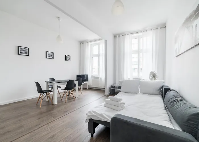 Heart Of By Bookinghost Apartman