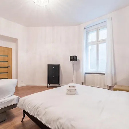 Apartman Heart Of By Bookinghost Poznań