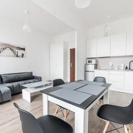 Heart Of By Bookinghost Apartman *