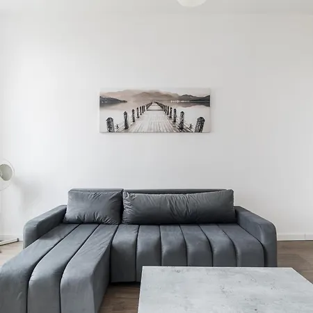 Heart Of By Bookinghost Appartement Poznań