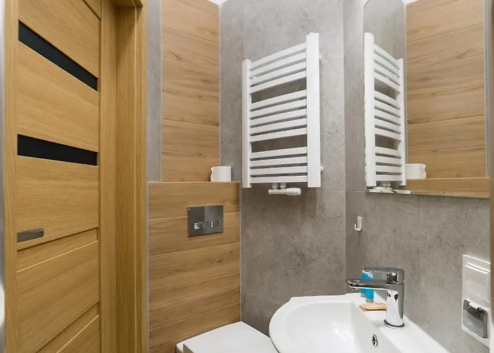 Heart Of By Bookinghost Poznań