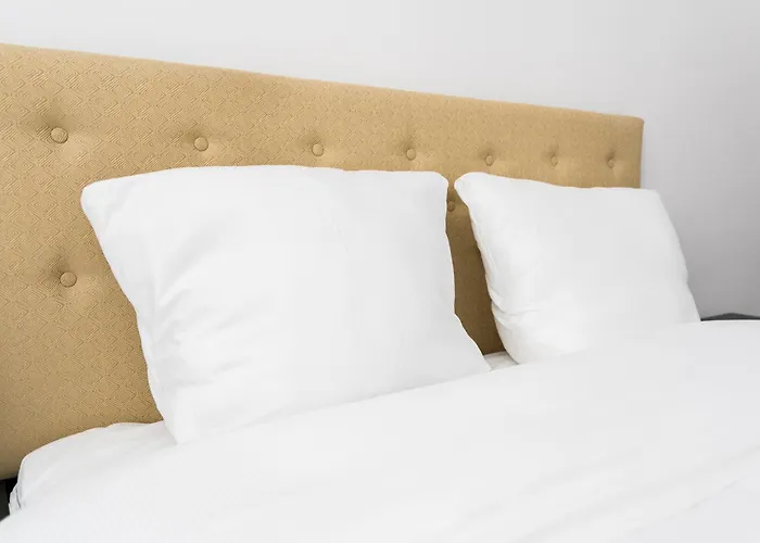 Heart Of By Bookinghost * Poznań